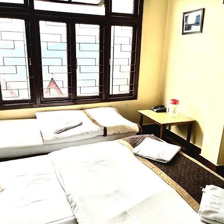 Hotel Red Rose กังต็อก ภายนอก รูปภาพ