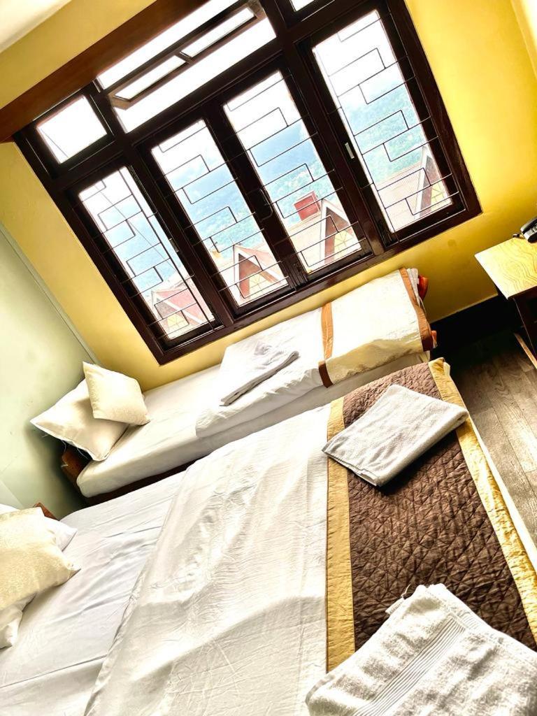 Hotel Red Rose กังต็อก ภายนอก รูปภาพ