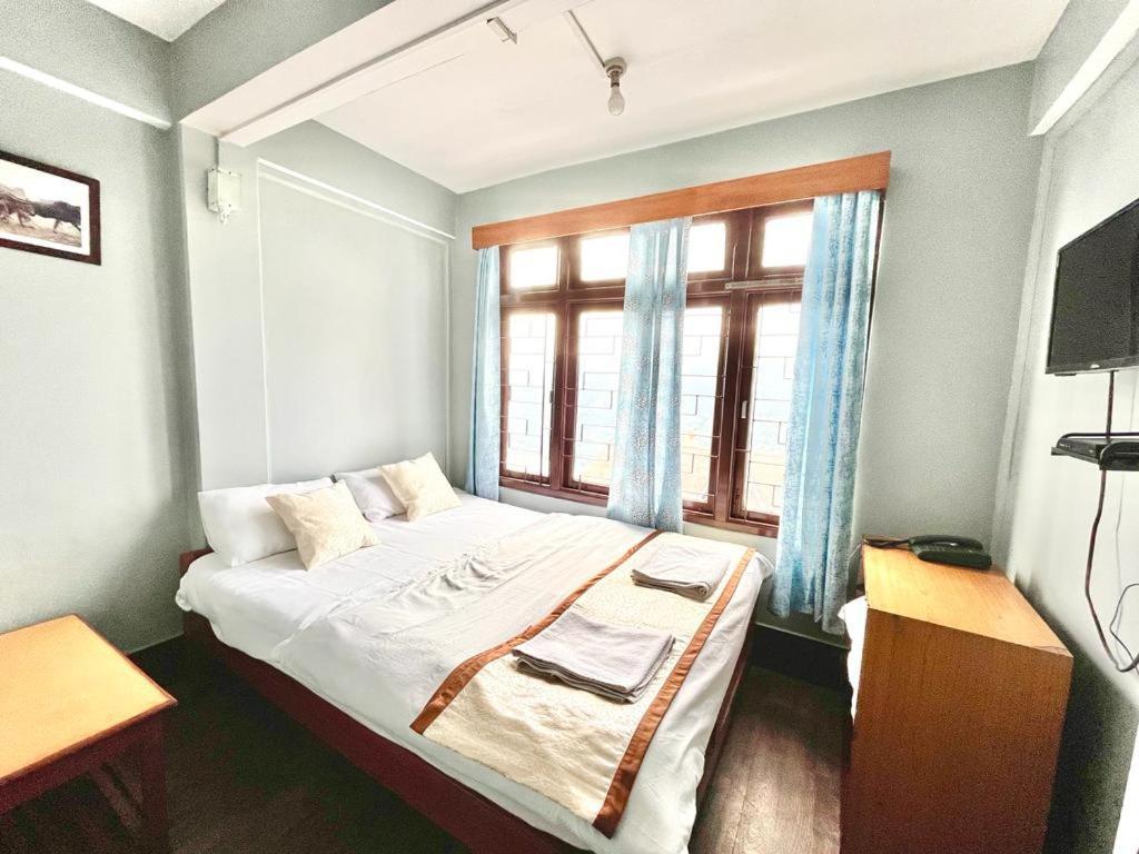 Hotel Red Rose กังต็อก ภายนอก รูปภาพ